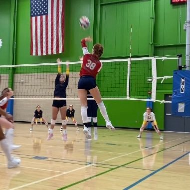 ‘25 | #SPVB 16-CFed | #38 | 6.1” | #Pinhitter #AAUVB All-Amer. | All-Conf. Academic | 10 Ft Club | Prep VB and Ill Prep VB Watch List