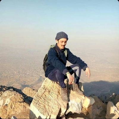 🌲اینجا سکوت از جنس فریاد است🌲 ❗StopHazaraGenocide#❗
مشکلات زندگی مانند کوهای دور بر مان است با قلعه های بلندش. فتح کردن قلعه ها، شجاعت و غرور میخواهد. 🏔️