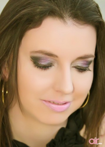 Kathyaaa's profile picture. Dentro de você, existem duas teclas poderosas:
Delete e Arquive... Use-as com sabedoria !!!