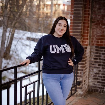 missdelgado_'s profile picture. 4th grade teacher at Montclair ES 🍎 UMW alumni 🦅