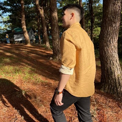 theblurobin's profile picture. you can't fight fate...