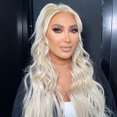 adelinnnaaa's profile picture. ✨No fake shit against me shall prosper ✨