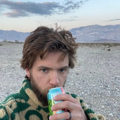 mmichaelmurrayy's profile picture. filmmaker guy and a regular guy