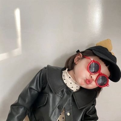 vealxandr's profile picture. 