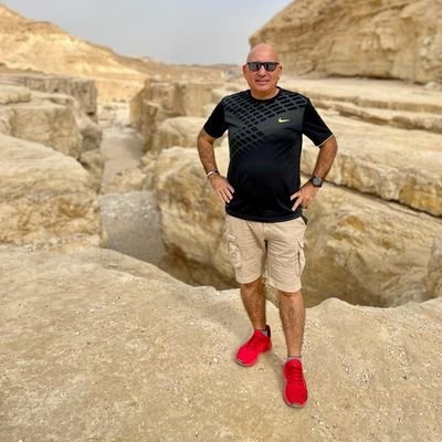 yuvalo1963's profile picture. 