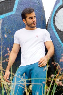 RobertC55247858's profile picture. A Celebration of Relentless Determination
Images finished in 4k ITUR BT.2100 4096x2160
Vesa 600 DP 1.4...Robert Childers
iVANKY 8K DP Cable  (8K@60Hz, 4K@144Hz)