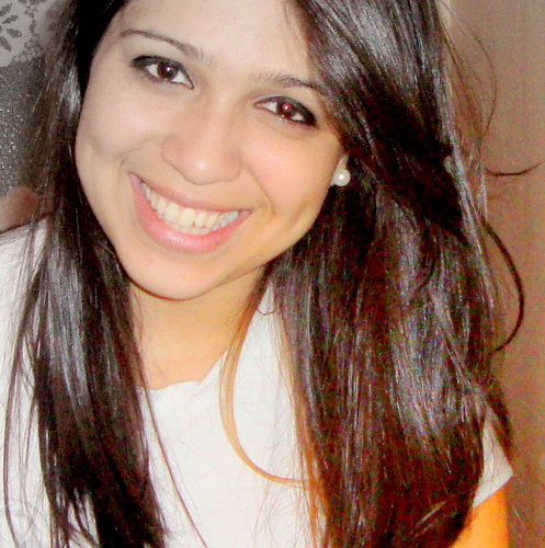 Vevasconcelos's profile picture. Eu sempre vou respirar fundo, erguer minha cabeça e seguir em frente.