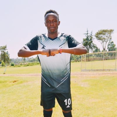As simple as you can✌🏾
|footballer|
Project Manager👨🏾🎓
Monitoring and Evaluation 🎓
Chelsea and Barcelona fanatic💙♥️