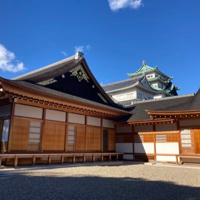こんにちは! 歴史とMinecraftをやってます。たまにMinecraftの建築物の写真をツイートします。 サブ垢→とある城好き(写真用)@toarushirozuki3です!写真を毎日投稿してます!ぜひリツイートお願いします!良いね100目指してます!(今最高84)