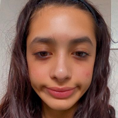 skylarskylarrrr's profile picture. I wanna be mysterious so bad but I cannot shut tf up.