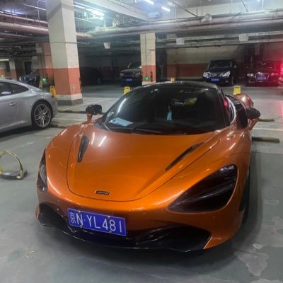 fhfhjad's profile picture. 终身成长