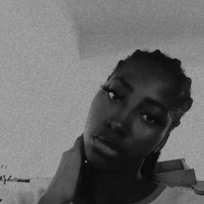 Crop Toxicologist
I sell perfumes IG: @fragrance_koko
Melanie Queen 👑
Man Utd fan ❤️