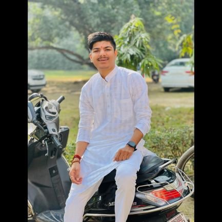 महादेव ❤️
कर्मण्येवाधिकारस्ते मा फलेषु कदाचन ।

STUDENT OF BANARAS HINDU UNIVERSITY ❤️