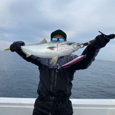 fmx_crf250's profile picture. 基本ちょー自由人。ただの釣りバカ😇 オフショアのキャスティングゲームが大好物！キハダキャスティングメインに釣りしてます！気軽にフォローお願いします🤲釣り仲間が欲しい🎣