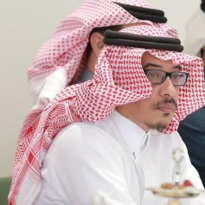 فما للحر بد من مقال // يرى لضميره فيه اقتناعا.
#فوائد_لغوية https://t.co/1eRrYK2YZO
