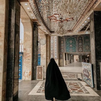لا أَجِدُ رَديفًا لِلعِشقِ إلّا عليَّ بنَ أبي طالِب (عليهِ السّلام) 🌱.