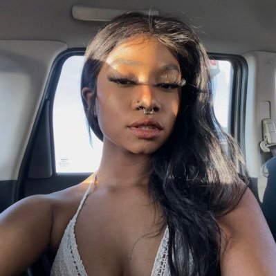 br111tt's profile picture. 