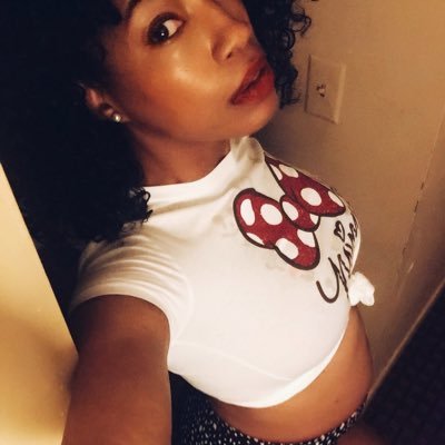 Zoeybangbanks Profile Picture