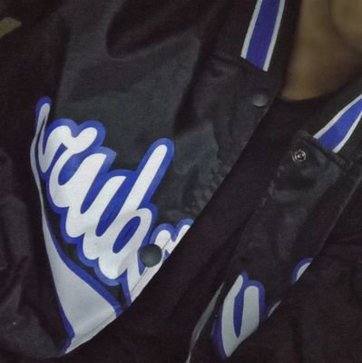 kunk2002's profile picture. Chất dính