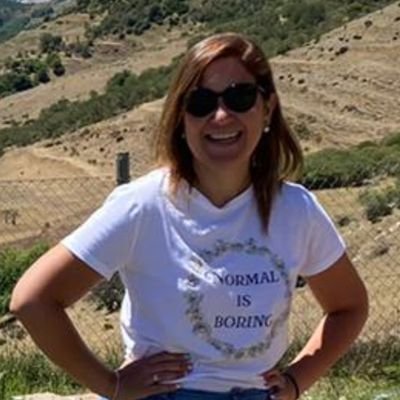Maestra de Educación Infantil y Primaria