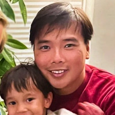 Democratic messaging strategist working with @TrilogyInt to defeat Republican idiocy. Don't follow me if you hate Asian gay snarky Dads who have no time for BS.