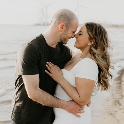 laineyheff's profile picture. 