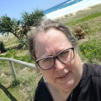 Sunflower Showers (@agedcarewitheas) 's Twitter Profile