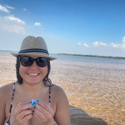 ArganaAna's profile picture. Mente en la luna, pies en la tierra
