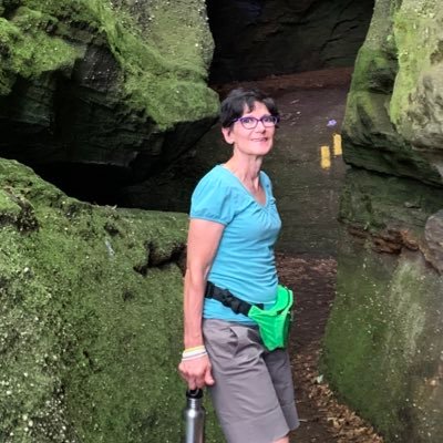 First Generation Greek American, Adult Educator that enjoys working w/students + creative marketer/graphics & type love, lives in N. Collinwood in area.