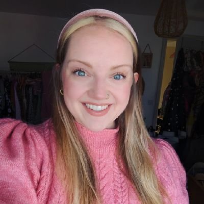 PJL5219's profile picture. Leeds lass, cat lover, collector of shoes.