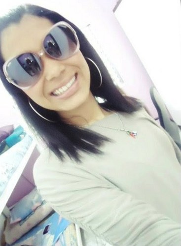 -  vem qê vem puu mundão, pq a saudade ta monstraaa !
hoje acordei com muita saudade, sem conseguir segurar as lágrimas,