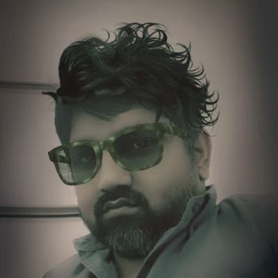 naeemnaqeeb's profile picture. 🥂