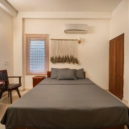 A: No 21 Thai Phien St, Da Nang City 
Reservation:(+84) (0)904 059 599
E: Rustichoteldanang@gmail.com