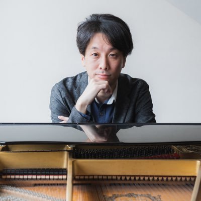 jazz pianist, synthesizer player and composer. Honorable Mention in the Jazz category in the 2021 ISC. obtained PhD at Kagoshima University in 2012.