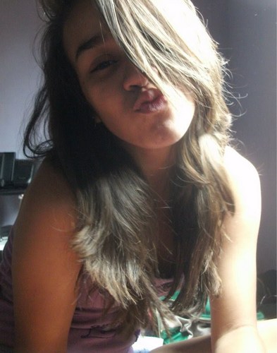 Oi sou chata pra caralho, mesmo assim você vai me seguir o @Brunomars é casado cmg :3