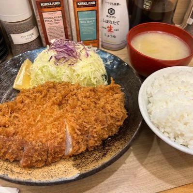 notrobot12's profile picture. 33歳 男。 お笑いのライブみたり、坂道のライブや番組観たり、スポーツ見たり。 広く浅くミーハーで生きてます。仕事はSEです。