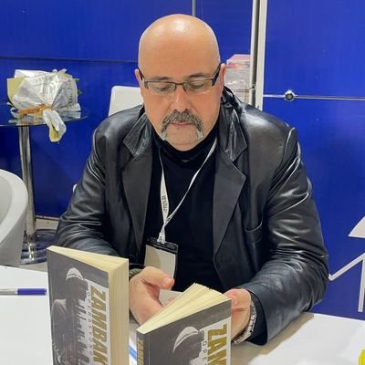 https://t.co/oEunP4SpLC da Köşeyazarı/Journalist/Writer. Kitap: Zambak Operasyonu Dr. jur. Uni Köln, Kriminalist