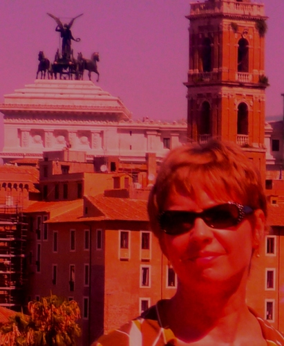 sedsemperamor's profile picture. I am warm,  friendly, and imaginative. I may seem needy, naive, manipulative and pretentious on Twitter. I am, of course, none of these things in real life.