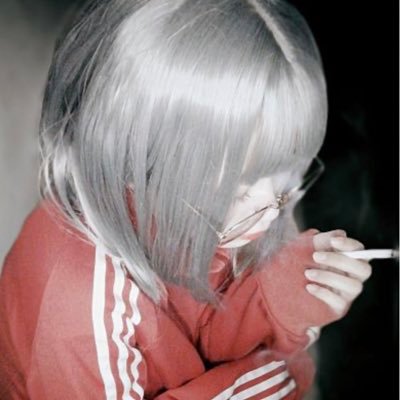 kaHGHbPqIUCS9oB's profile picture. 