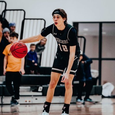 hanavan_devon's profile picture. Berkshire 25’ // 6’3 G //