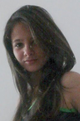 15 Anos, Evangélica, Carioca, Flamenguista, Comprometida, Maniquin 38, Futura Advogada.
 Meus Maiores Amores: #DEUS , Familia, Amigos,Namorado e EU ... s2