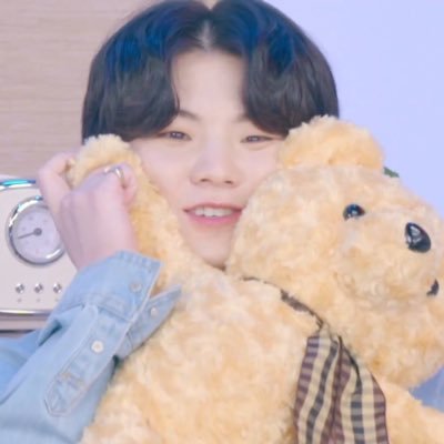 เมน 13 คน ในวง SEVENTEEN💎
Till the last say the name!
🤍 SEVENTEEN / THE BOYZ 🖤 Q /🤍BOYFRIEND
#SEVENTEEN #THEBOYZ #BF
สลิ่มน้องโบจจิ