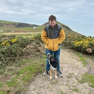 Puppies, politics & pêl-droed. Annibyniaeth 🏴