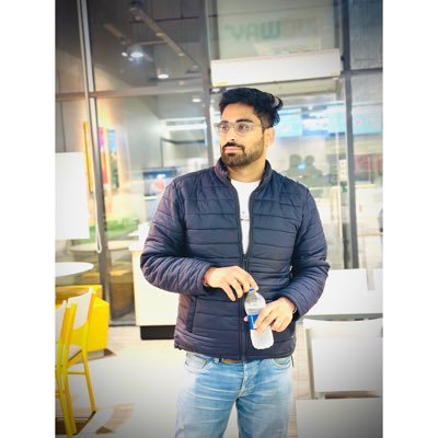 735cd8596653471's profile picture. SSE at YASH technology