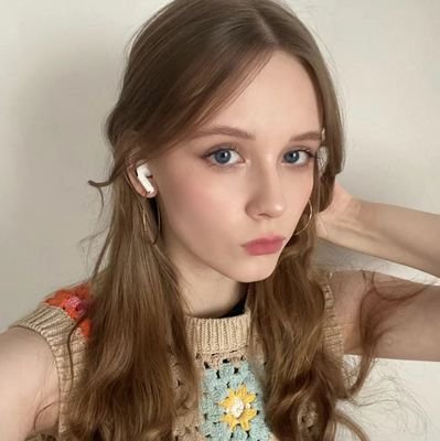 wjffj88353828's profile picture. Don't cry because it is over, smile because it happened