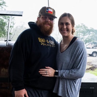 #Boomer..Married to @shelbysimonton ... Owner @Bar_A_BBQ IG: Bar_A_BBQ FB: Bar-A-BBQ