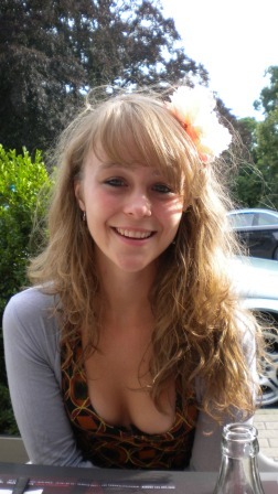 IneLoossens's profile picture. I am a cheerful, happy girl, who lifes her life the way she thinks is right.