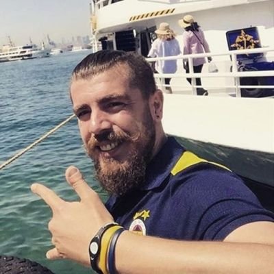 Mutu_AFSAR's profile picture. HEYBETİNİ YERE GÖĞE SIĞDIRAMADIM 💛💙 #FENERBAHÇE 💛💙
#SARI 'sına #LACİVERT
'SELANİK' #ATATÜRKÇÜ
-YAŞA MUSTAFA KEMAL PAŞA YAŞA-
@Deliyim_Gali_ba
