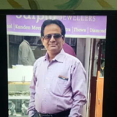 navinchandrac20's profile picture. 