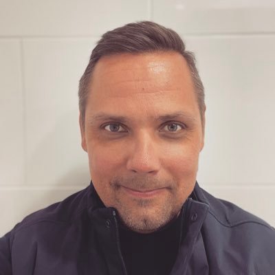 Uteliaisuuden kohteena #kauppa #johtaminen, #CX, #AI, #tulevaisuus ja #parempiarki - kotona ja töissä. Country Digital Manager, @IKEASuomi. Twiitit omia.